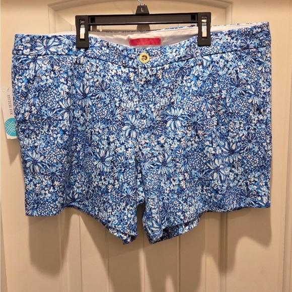 Lilly Pulitzer Pants - Lilly Pulitzer Callahan Blue and White Floral Knit Shorts Size 14
